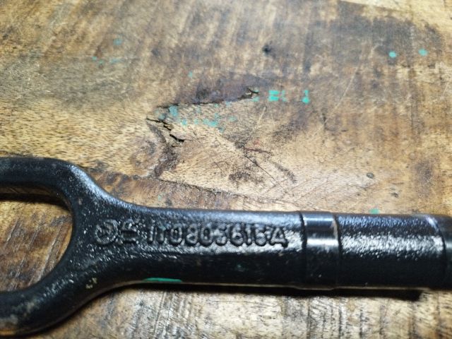 bontott VW GOLF V Vonószem