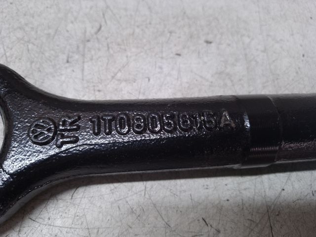 bontott VW GOLF V Vonószem