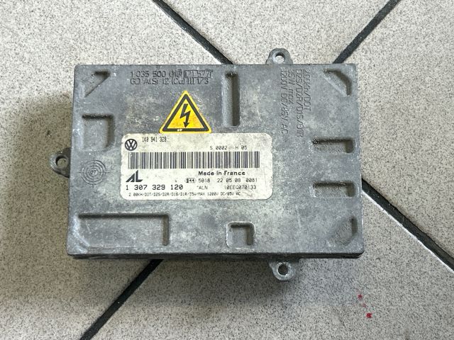 bontott VW GOLF V Xenon Trafó