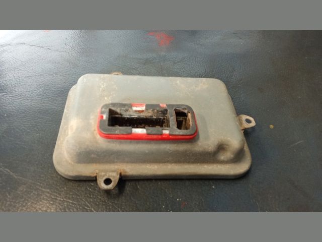 bontott VW GOLF V Xenon Trafó