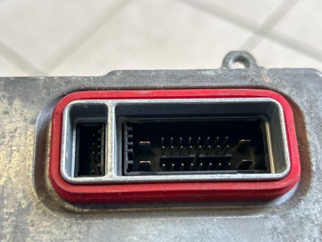 bontott VW GOLF V Xenon Trafó