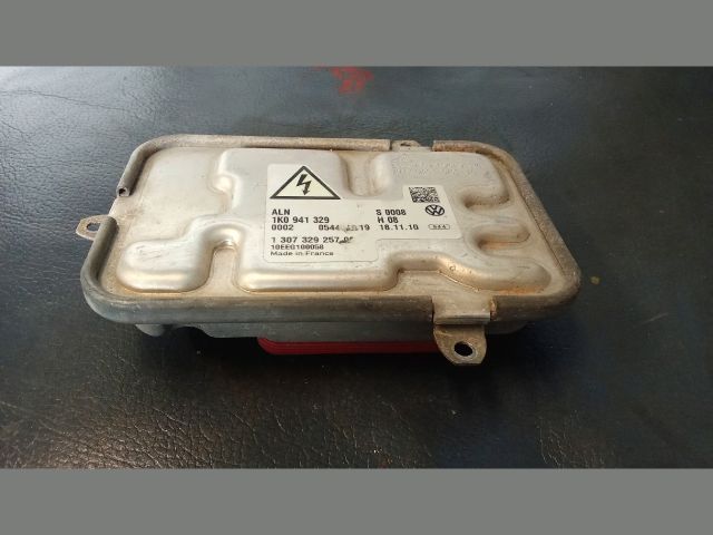 bontott VW GOLF V Xenon Trafó