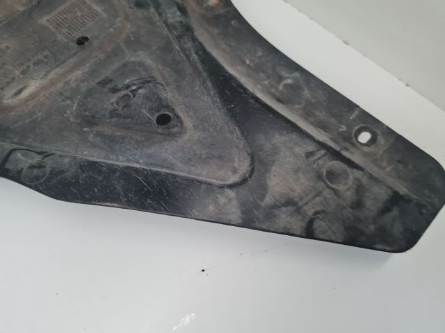 bontott VW GOLF VI Alsó Motorburkolat