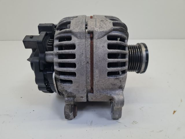 bontott VW GOLF VI Generátor