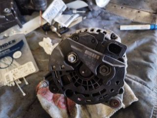 bontott VW GOLF VI Generátor