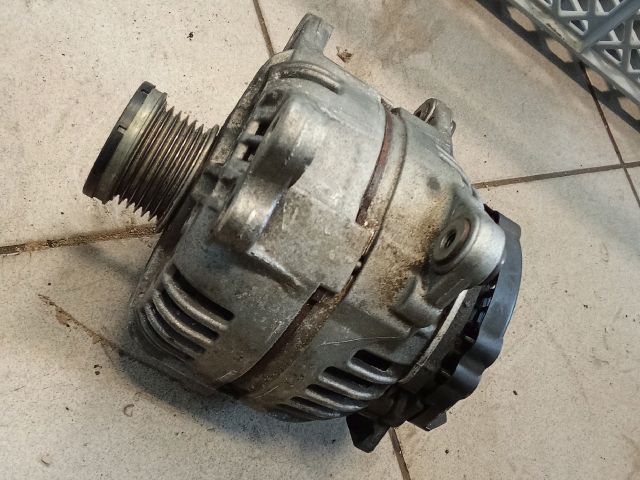 bontott VW GOLF VI Generátor