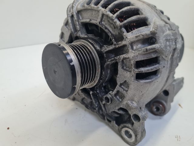 bontott VW GOLF VI Generátor