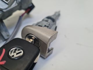 bontott VW GOLF VI Gyújtáskapcsoló Házzal