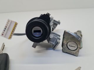 bontott VW GOLF VI Gyújtáskapcsoló Házzal