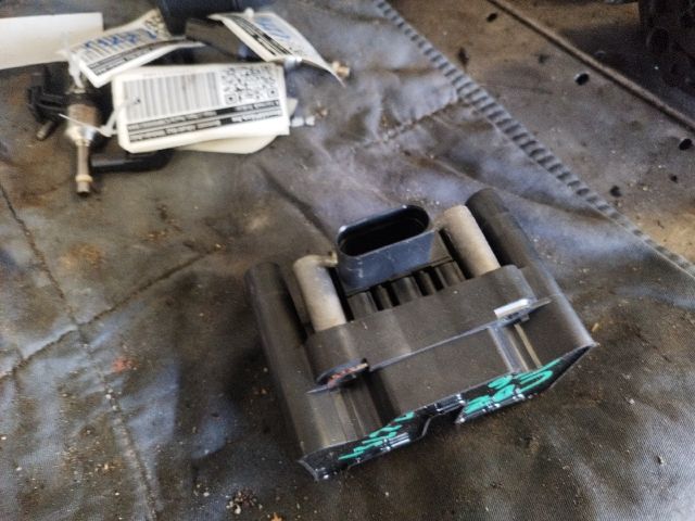 bontott VW GOLF VI Gyújtótrafó