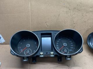 bontott VW GOLF VI Kilométeróra