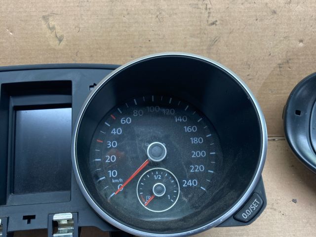 bontott VW GOLF VI Kilométeróra