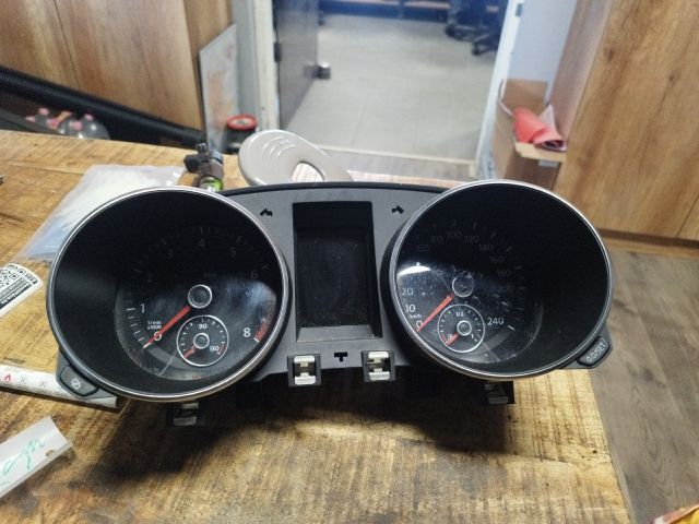 bontott VW GOLF VI Kilométeróra