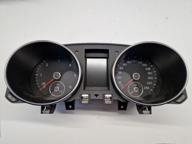 bontott VW GOLF VI Kilométeróra