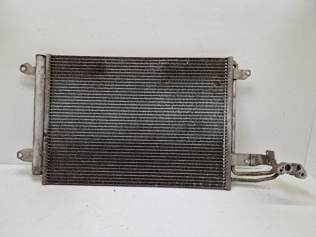 bontott VW GOLF VI Klímahűtő Radiátor