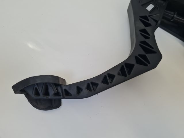 bontott VW GOLF VI Kuplung Pedál