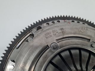 bontott VW GOLF VI Kuplung Szett Lendkerékkel