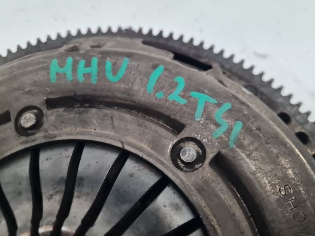 bontott VW GOLF VI Kuplung Szett Lendkerékkel