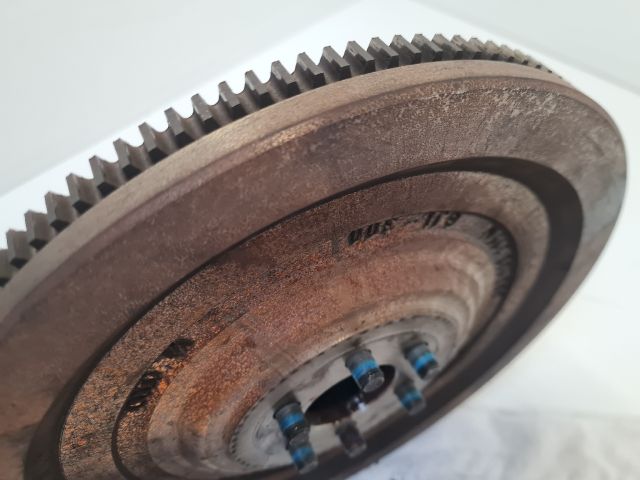 bontott VW GOLF VI Kuplung Szett Lendkerékkel