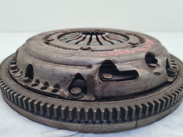 bontott VW GOLF VI Kuplung Szett Lendkerékkel