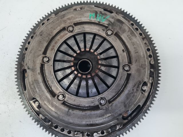 bontott VW GOLF VI Kuplung Szett Lendkerékkel