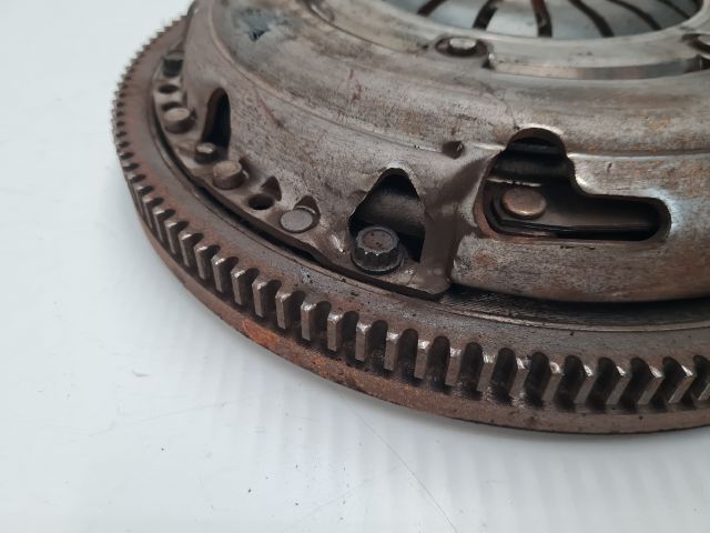 bontott VW GOLF VI Kuplung Szett Lendkerékkel