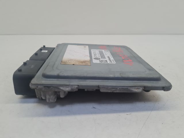 bontott VW GOLF VI Motorvezérlő