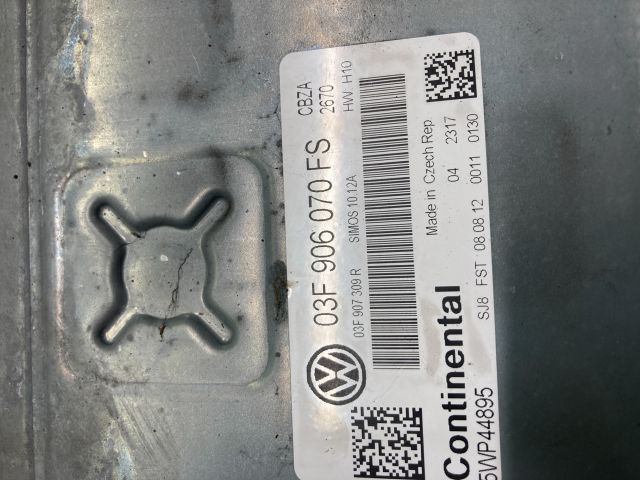 bontott VW GOLF VI Motorvezérlő