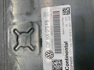 bontott VW GOLF VI Motorvezérlő