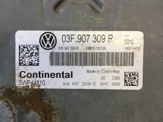 bontott VW GOLF VI Motorvezérlő