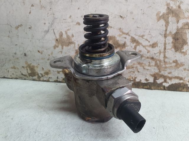 bontott VW GOLF VI Nagynyomású Szivattyú