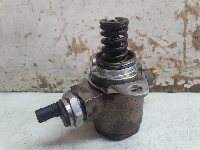 bontott VW GOLF VI Nagynyomású Szivattyú