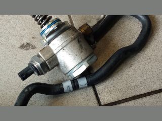 bontott VW GOLF VI Nagynyomású Szivattyú
