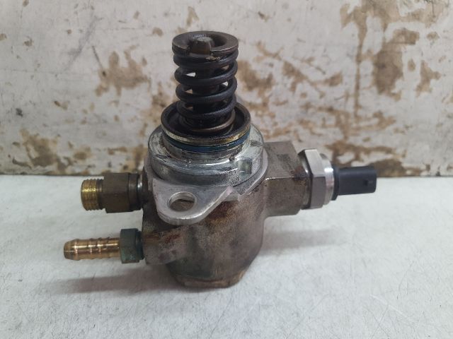 bontott VW GOLF VI Nagynyomású Szivattyú