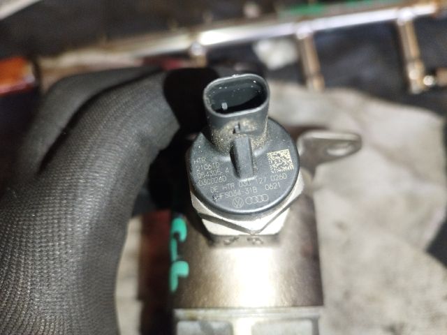 bontott VW GOLF VI Nagynyomású Szivattyú