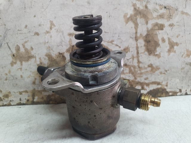 bontott VW GOLF VI Nagynyomású Szivattyú