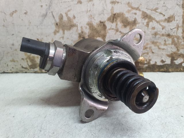 bontott VW GOLF VI Nagynyomású Szivattyú