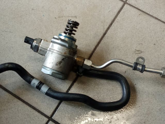 bontott VW GOLF VI Nagynyomású Szivattyú