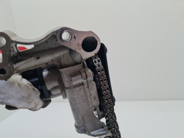 bontott VW GOLF VI Olajszivattyú