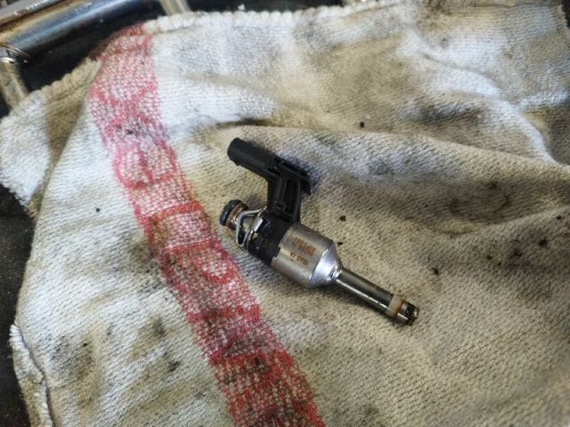 bontott VW GOLF VI Porlasztó (1 db)