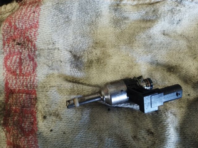 bontott VW GOLF VI Porlasztó (1 db)