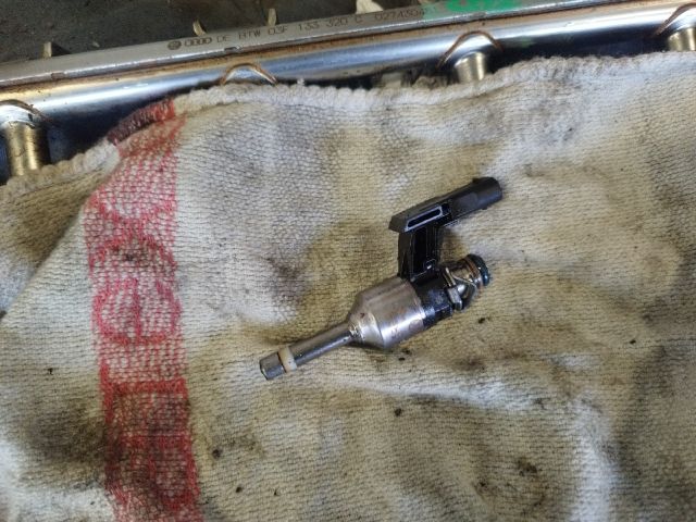 bontott VW GOLF VI Porlasztó (1 db)