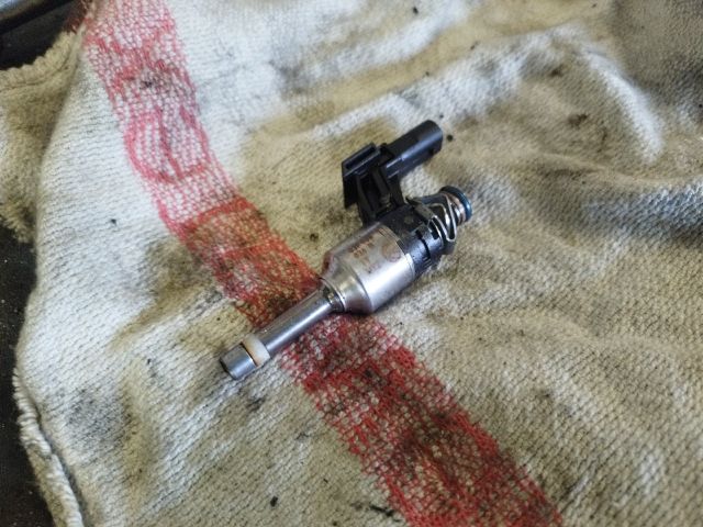 bontott VW GOLF VI Porlasztó (1 db)