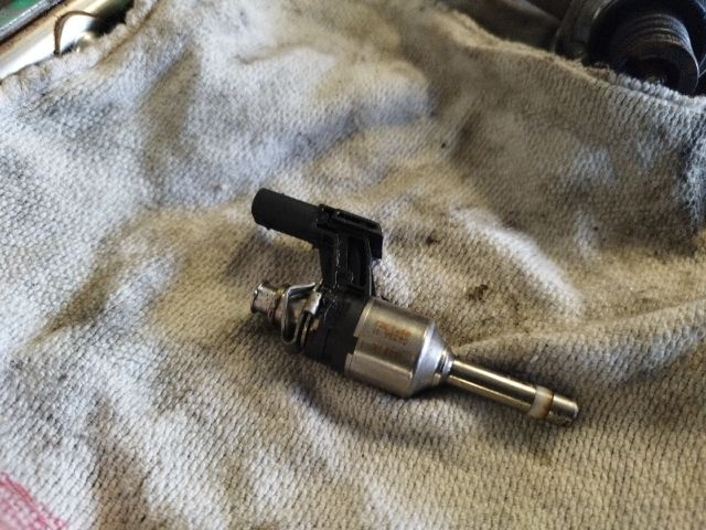 bontott VW GOLF VI Porlasztó (1 db)