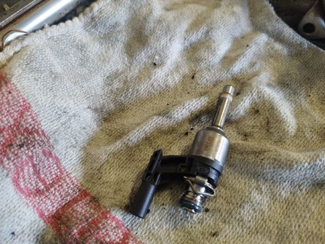 bontott VW GOLF VI Porlasztó (1 db)