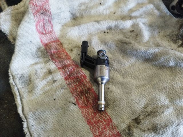 bontott VW GOLF VI Porlasztó (1 db)