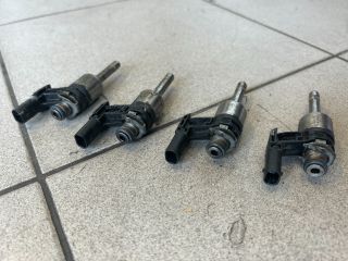 bontott VW GOLF VI Porlasztó Sor / Híd