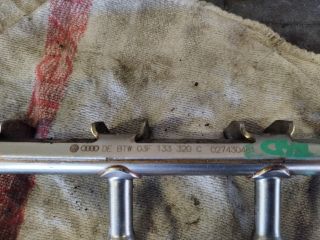 bontott VW GOLF VI Porlasztó Sor / Híd