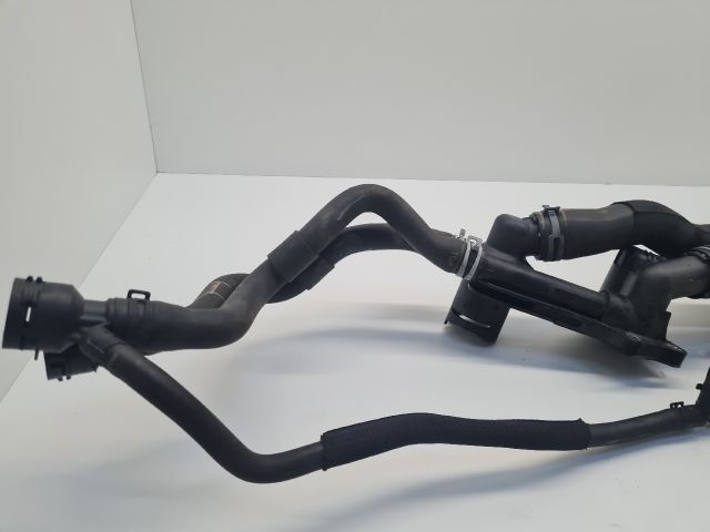 bontott VW GOLF VI Termosztátház Csővel