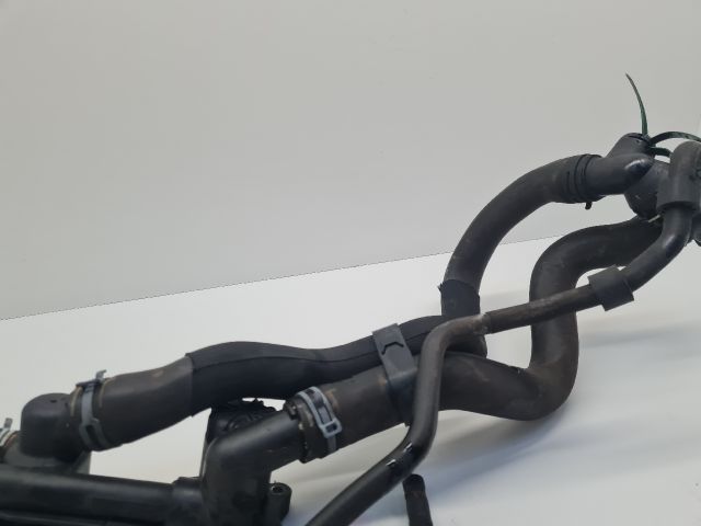bontott VW GOLF VI Termosztátház Csővel